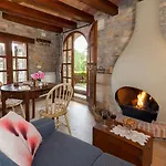 Cal Carulla Country house